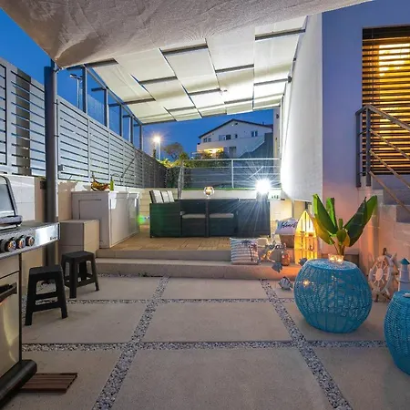 La With Stalactite Cave And Pool Bar Villa