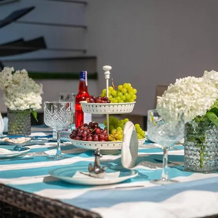 Вілла La With Stalactite Cave And Pool Bar