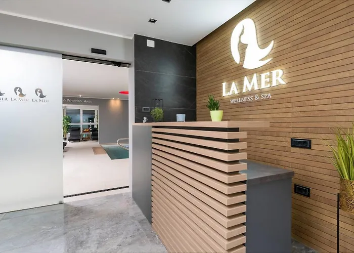 Vila La With Stalactite Cave And Pool Bar Pula